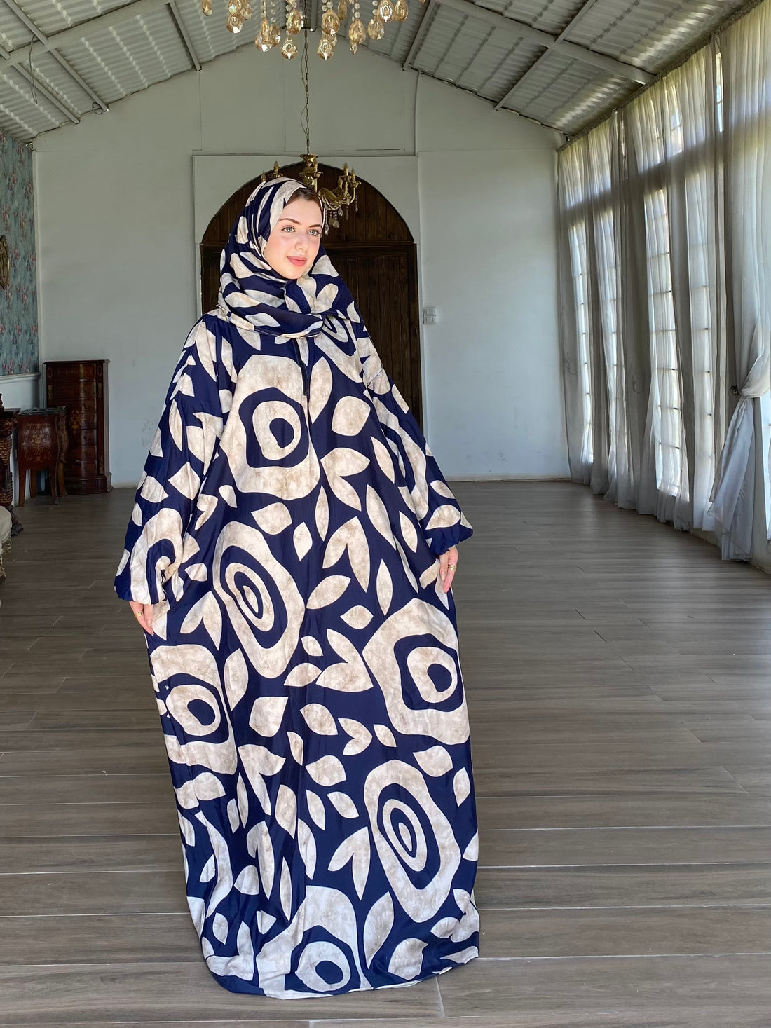 Royal Bloom اسدال